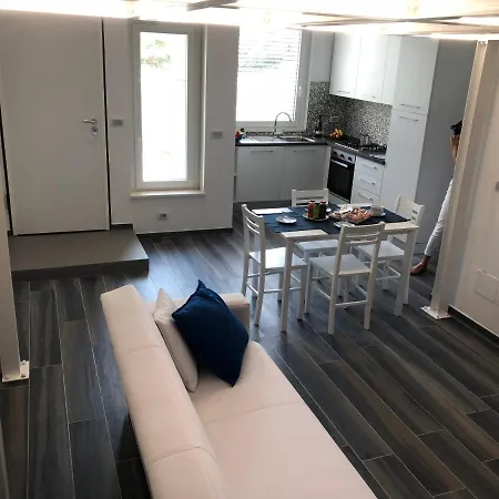 Splendido Loft Al Mare Semesterbostad *